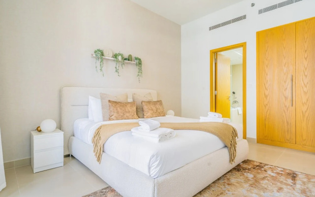 Monty Holiday Home - Serene & Modern Apartment With Burj Khalifa View