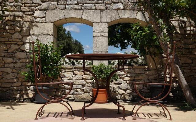 Les Néfliers chambre d'hôtes