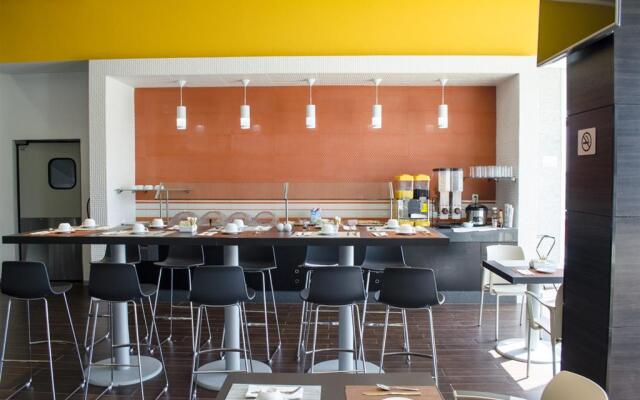 Casa Inn Galerias Celaya