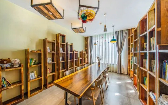 Shuiyue Qinghua Hotel