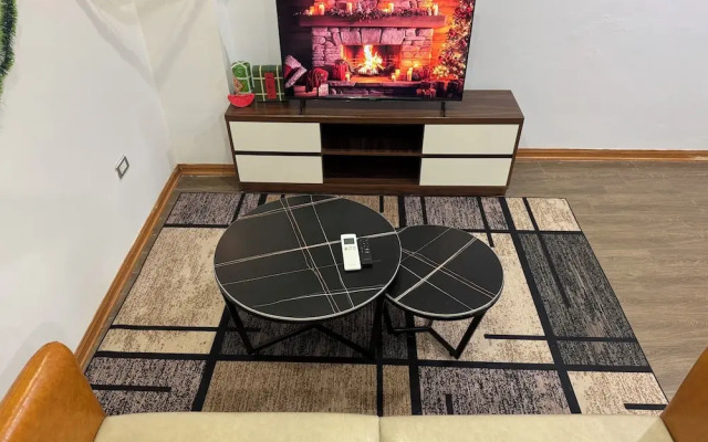 Tay Ho Apartment