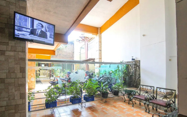 Airy Cihaurgeulis Surapati 235 Bandung