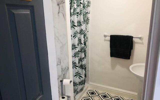 Castle View Apartment- 3rd floor