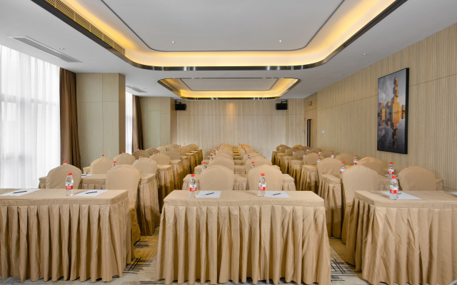 Country Inn & Suites by Radisson Foshan Zumiao Lingnan Xintiandi