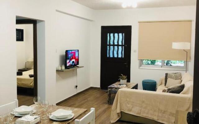 Paphos Gardens-Apt suite