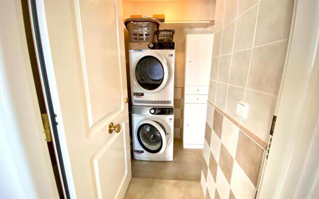 Beautiful Bungalow in front of the Beach with pool