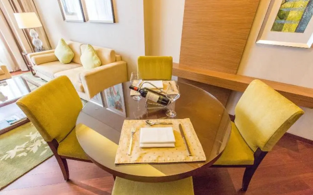 The Lakeview Tianjin -- Marriott Executive Apartments