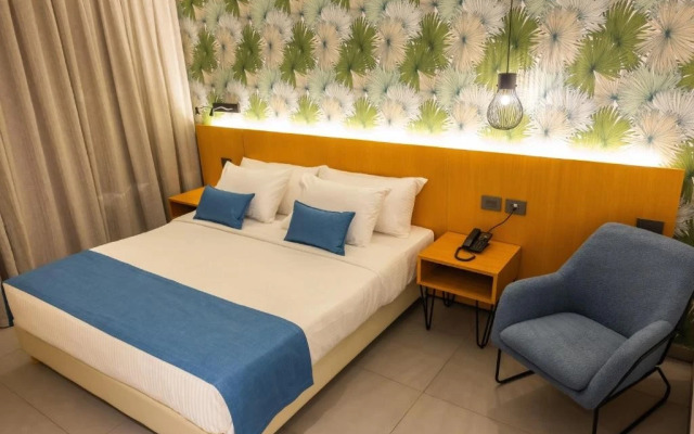 Le Grove Hotel