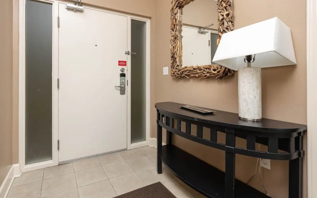 Phoenix Ix 805 3 Bedroom Condo