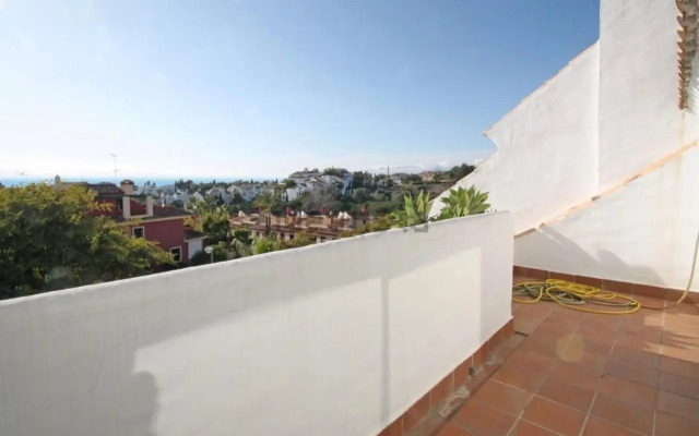 South faced 4 bdrm townhouse with pool in Marbella