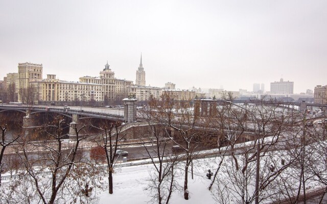 Riverside Premium Apartment