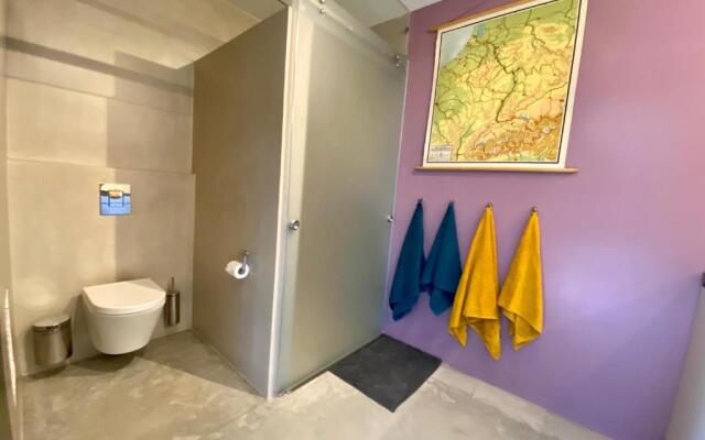 FinIQ Boutiq Studios + Apartment