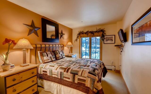 2 Bedroom Colorado Vacation Rental in River Run Village with Pool and Hot Tub Access