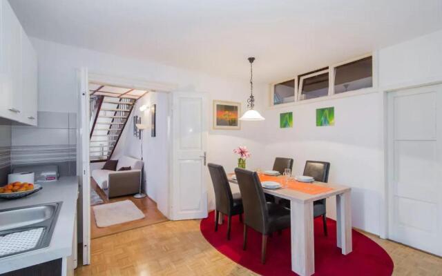 Charming Apartment