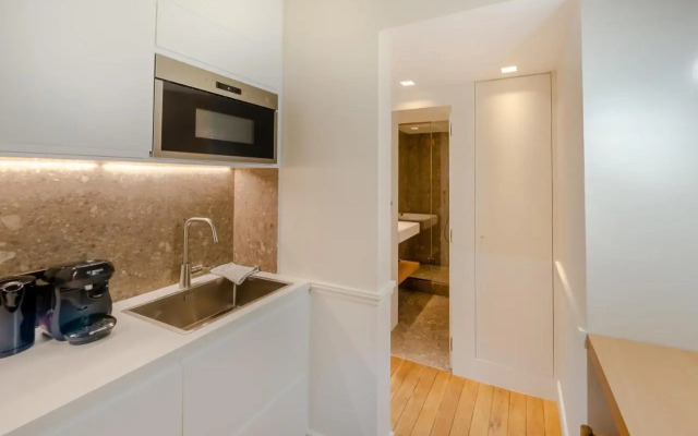 Appartement de standing 1 – tour Eiffel/Invalides