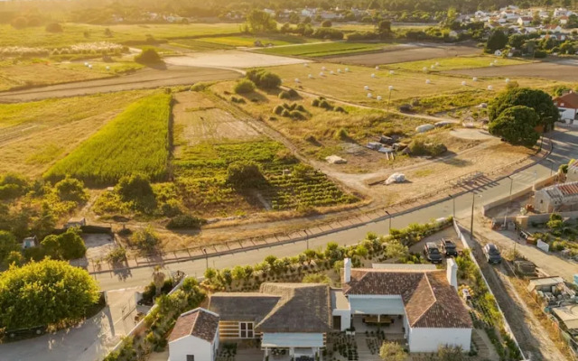 Wooden Villa By Cadenzalux