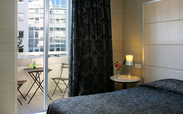 Cleopatra Hotel