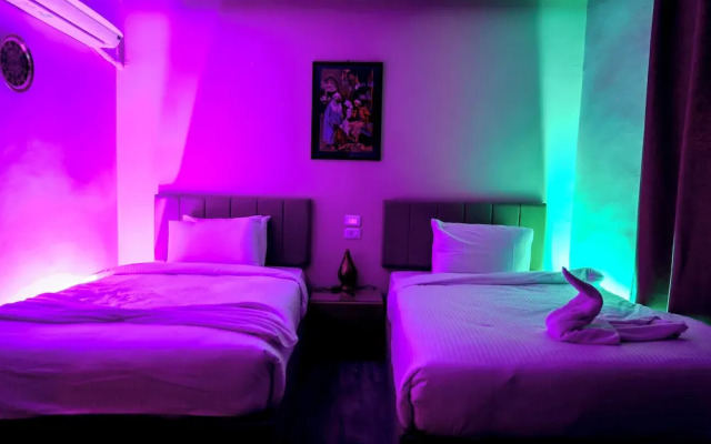 Pyramids Hotel