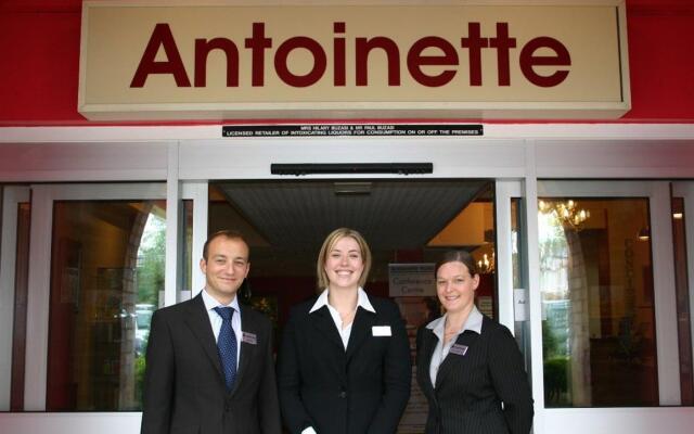 Antoinette Hotel Kingston