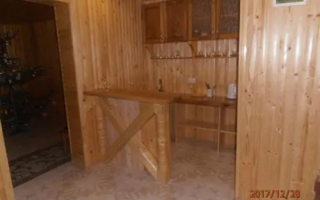 Smerekova Khata on Pidgirna