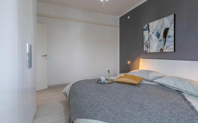 Premium 100m2 sea view apartment