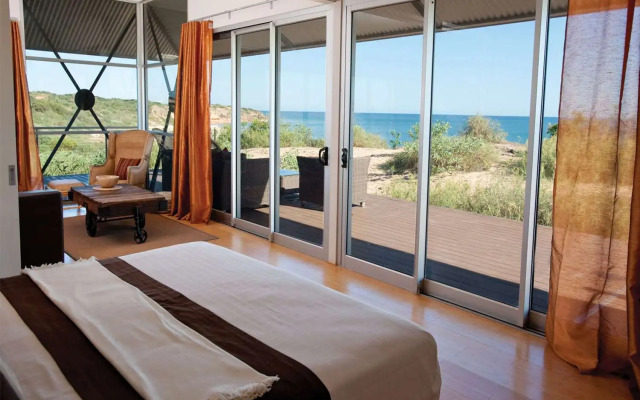 Eco Beach Wilderness Retreat