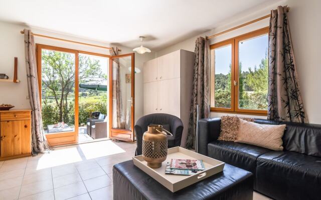 Huge Villa in Montbrun-des-corbières With Swimming Pool