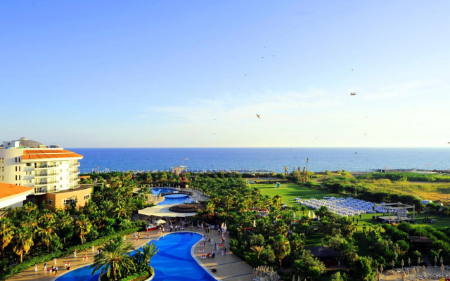 Seaden Sea World Resort & Spa