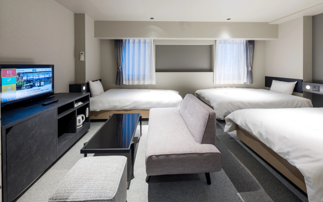 New Osaka Hotel – Guest Rooms – Osaka