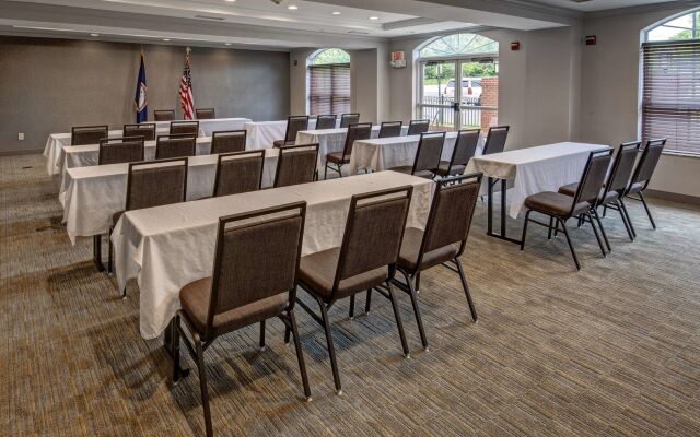 Spark by Hilton Woodbridge