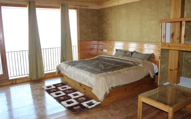 OYO 14776 The Tikker