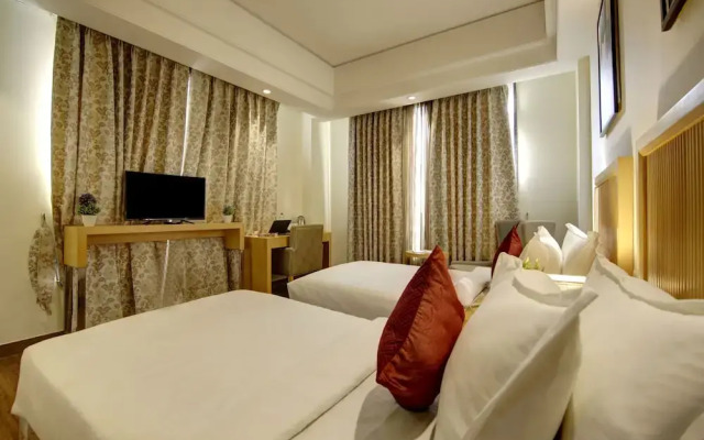 Saltstayz Select - Galleria Market & Golf Course Road