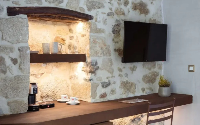 Inotropes Boutique Suites - Adults Only