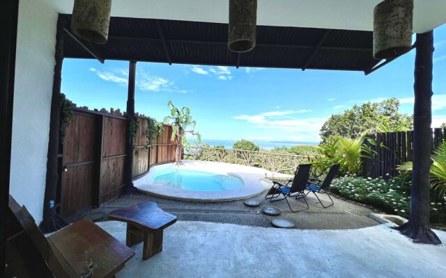 Akua Ocean View Suites