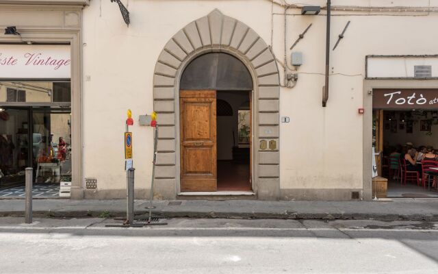 Heart of Florence Pitti 2 Bed-apartment