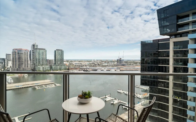 Exquisite Apartments Docklands