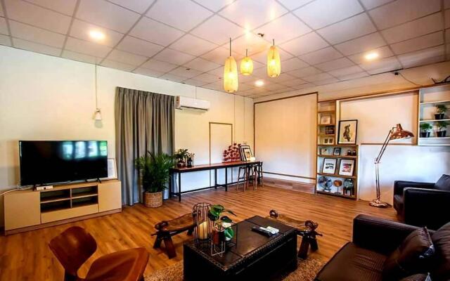 8 Villas Hua Hin