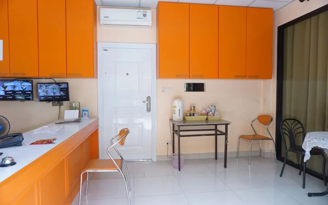 Jirasin Ranong Apartment