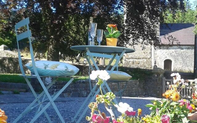 Sannan Court Holiday Apartments