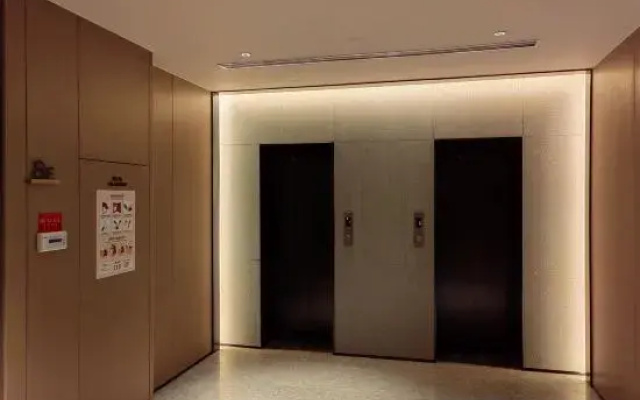 JI Hotel (Urumqi Altay Road Zhongyinggong Subway Station)