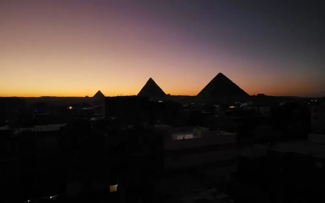 Pyramid Stars Inn