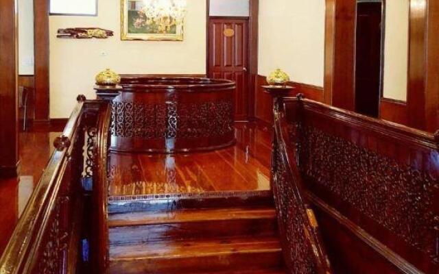 Baan Sai Thong Hotel