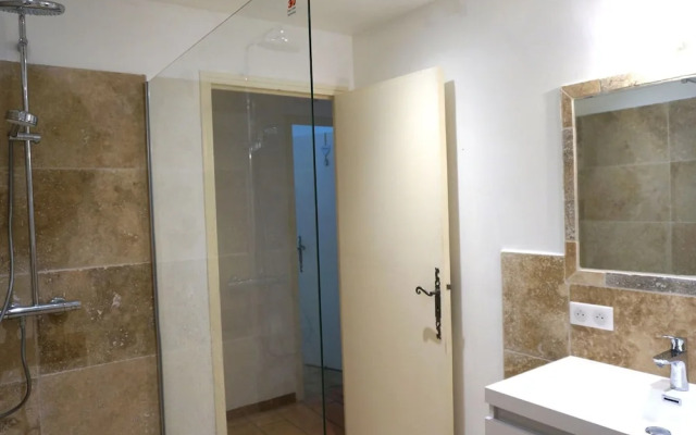 Beautiful House With Large Garden