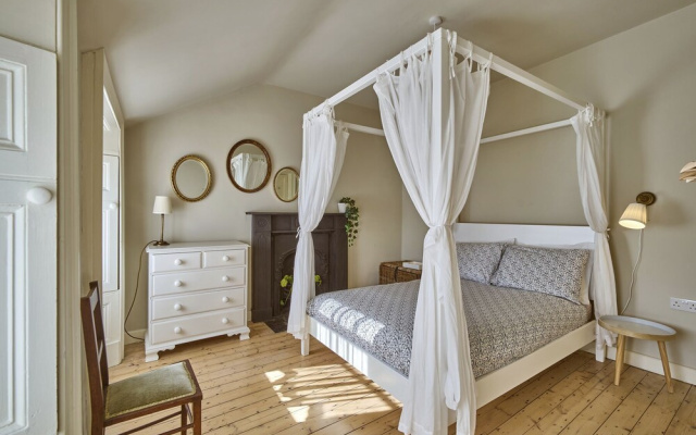 Captains Cottage