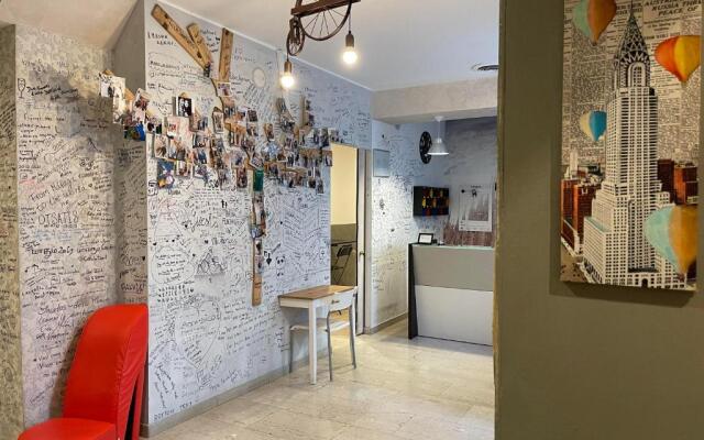 Lion University & Youth Hostel Milano