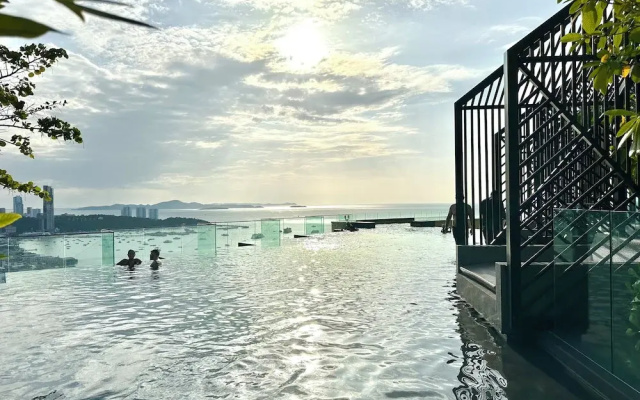 The Edge Central Pattaya By Pattaya Holiday