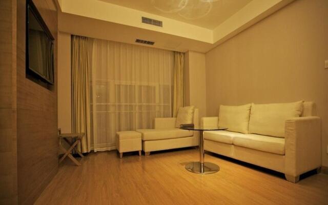 JI Hotel Wuhan Guanggu Plaza