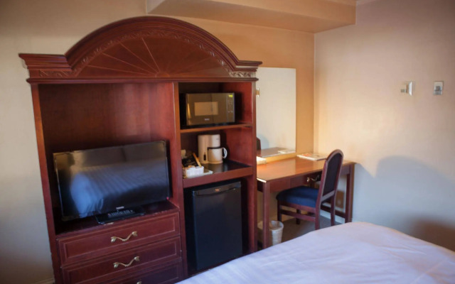 Revelstoke Lodge