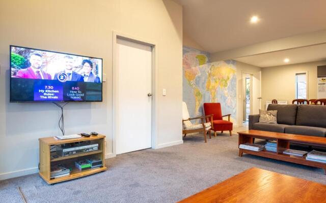 12 Leamington Street