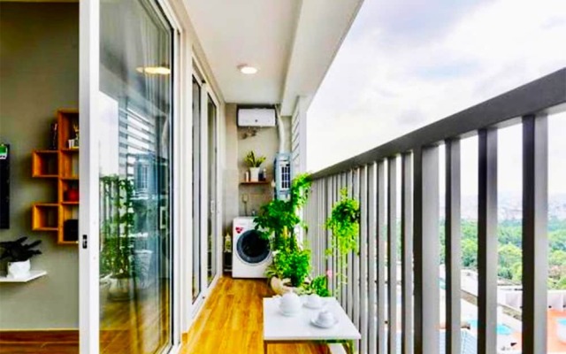 Gold Bee Apartment - Saigon Royal